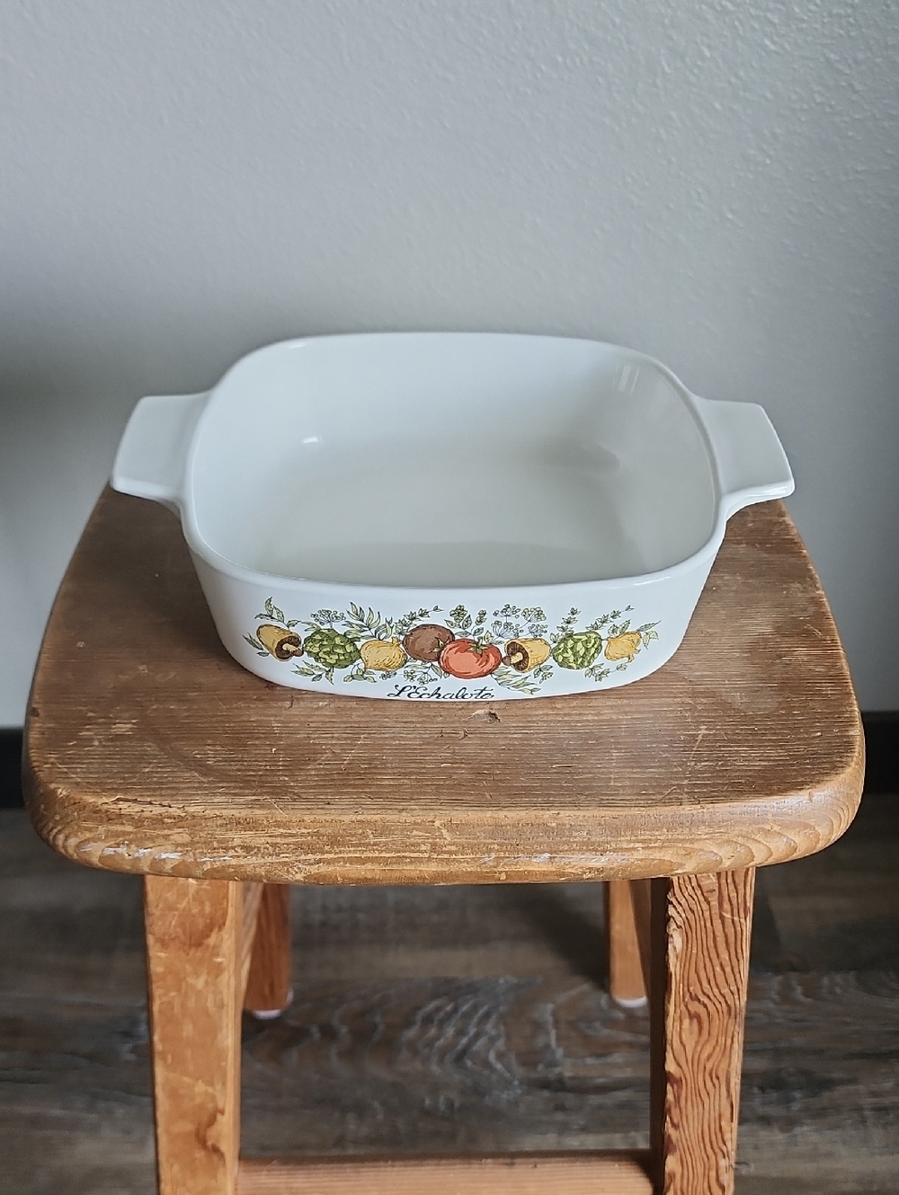 Corningware "L'Echalote" 1qt. A-1-B Sqare Casserole Dish